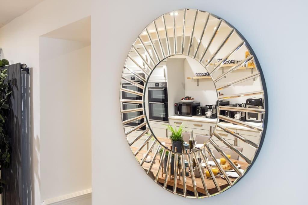 Luxurious 3 Bedroom Apartment In Park Estate Nottingham Bagian luar foto