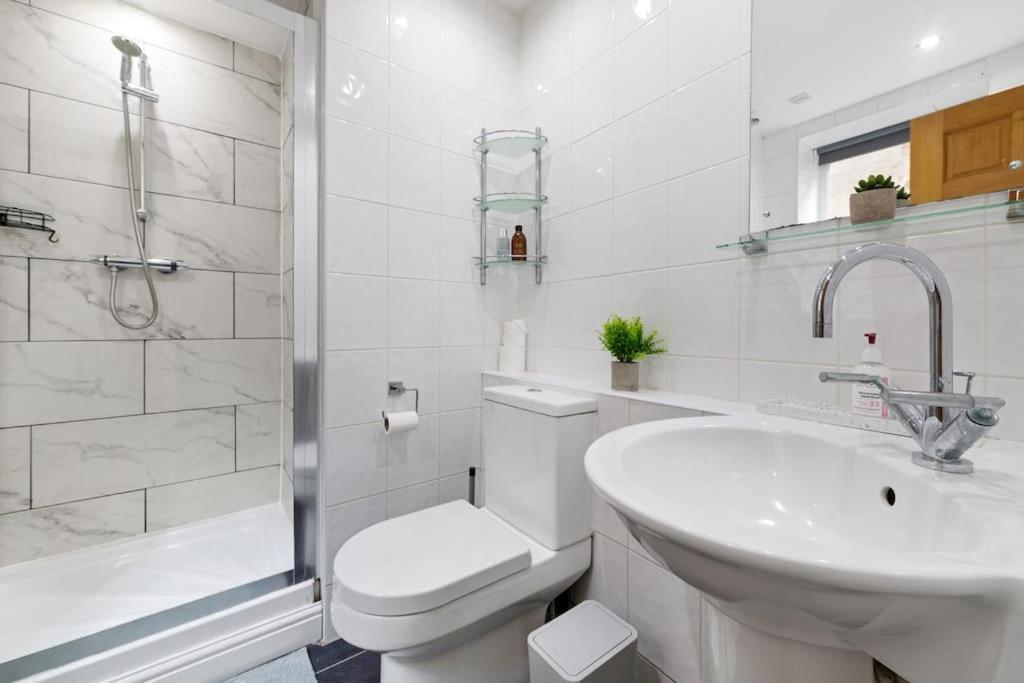 Luxurious 3 Bedroom Apartment In Park Estate Nottingham Bagian luar foto