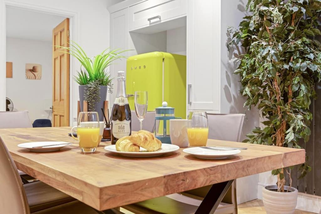 Luxurious 3 Bedroom Apartment In Park Estate Nottingham Bagian luar foto