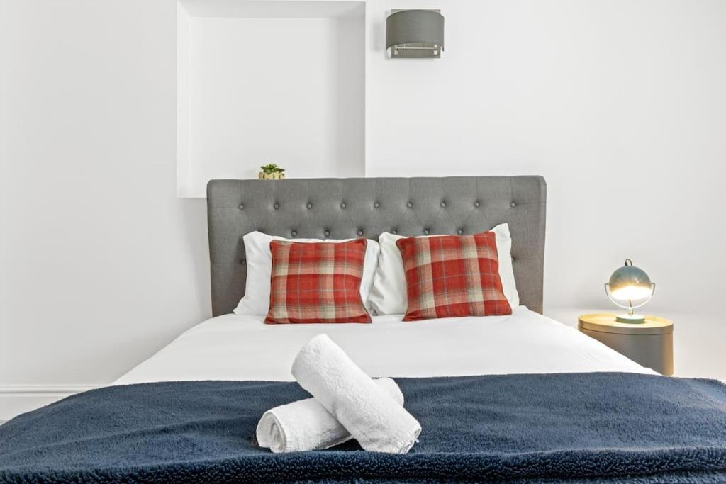 Luxurious 3 Bedroom Apartment In Park Estate Nottingham Bagian luar foto